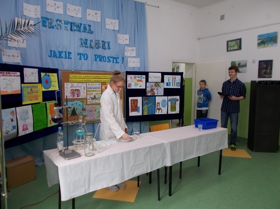 Festiwal nauki w ZS w Tucznej